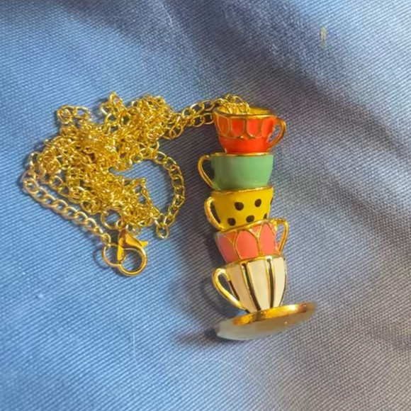 TeaCup Necklace Woman
Alice in Wonderland - Picture 7 of 8